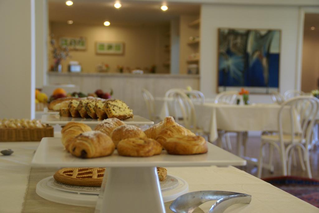 Hotel Rasula Alta Gravina di Catania Luaran gambar