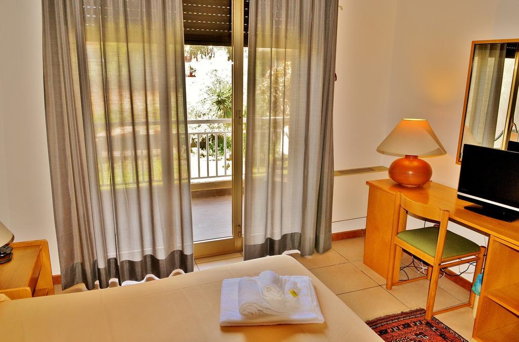 Hotel Rasula Alta Gravina di Catania Luaran gambar
