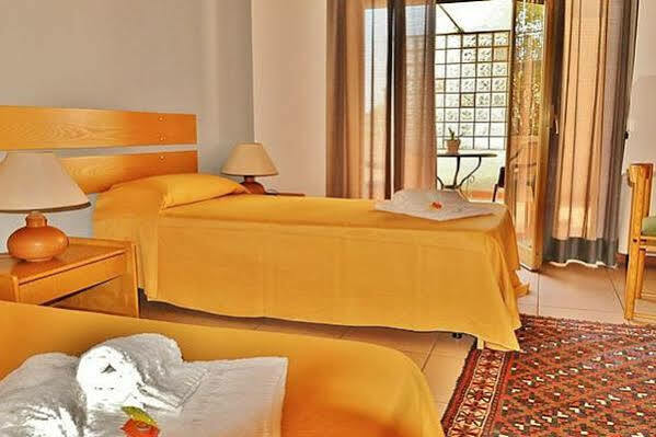 Hotel Rasula Alta Gravina di Catania Luaran gambar
